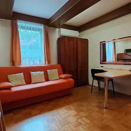Matt's Place Блед